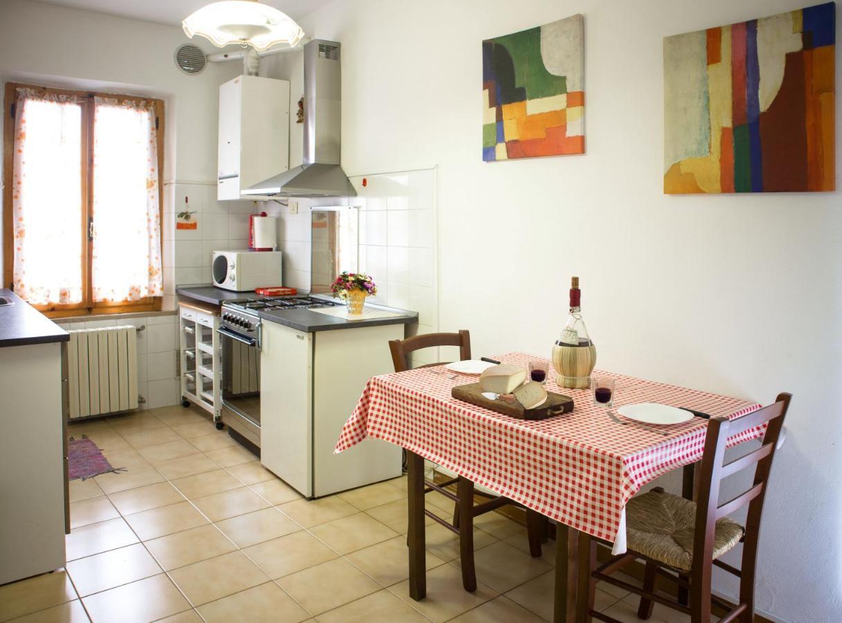 Cheap Apartment In The Old Village Colle Val D'Elsa Exterior foto