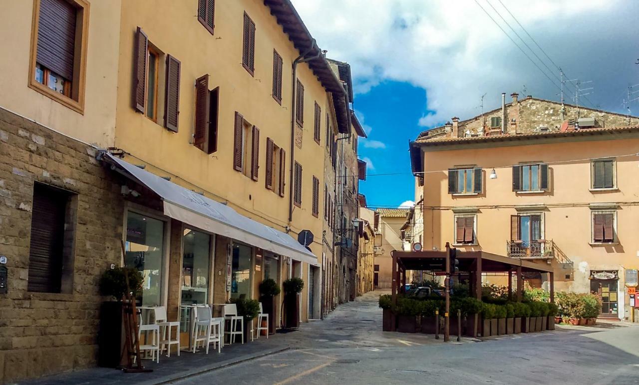 Cheap Apartment In The Old Village Colle Val D'Elsa Exterior foto